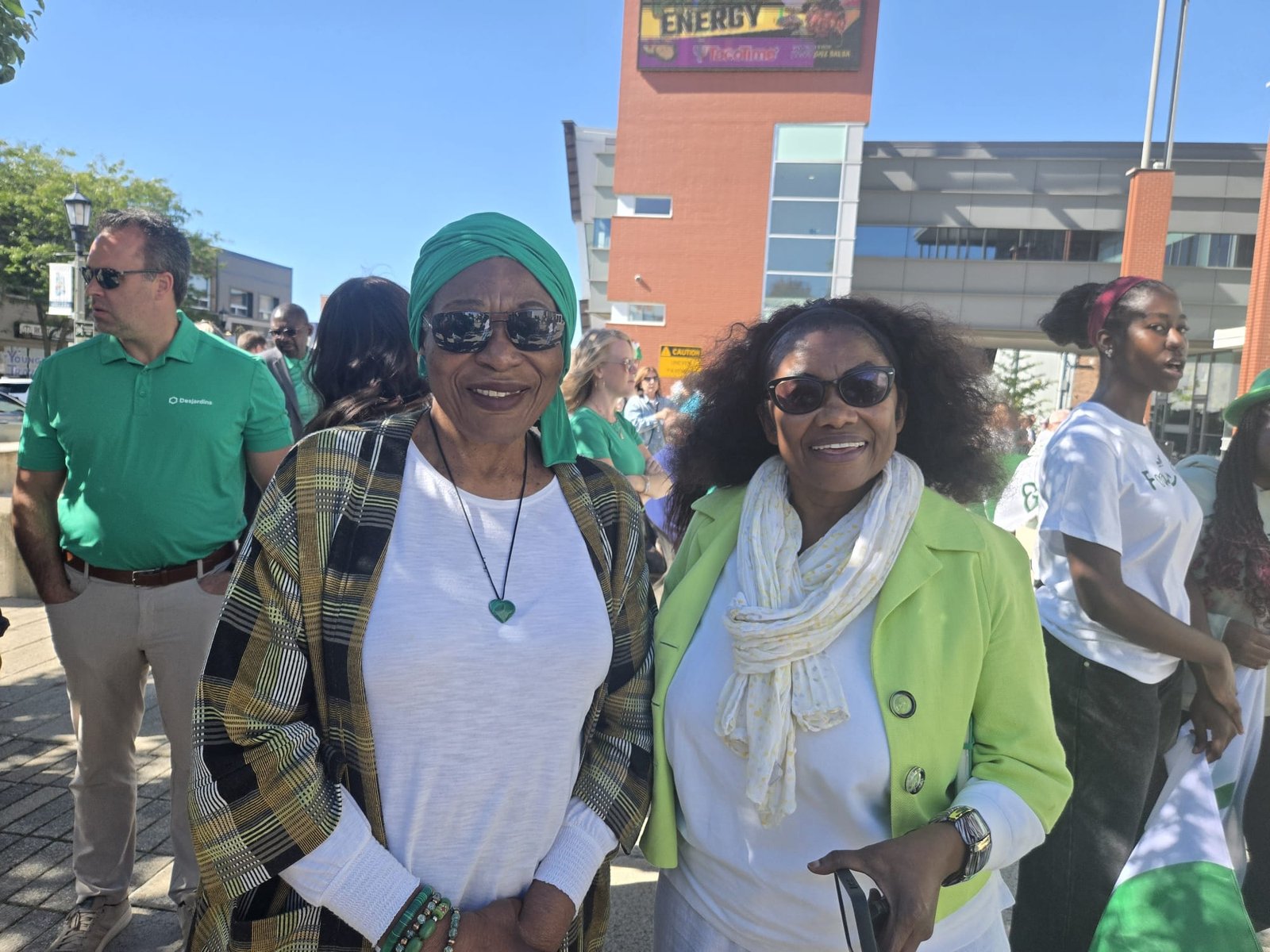 Lever du drapeau franco-ontarien à Welland
